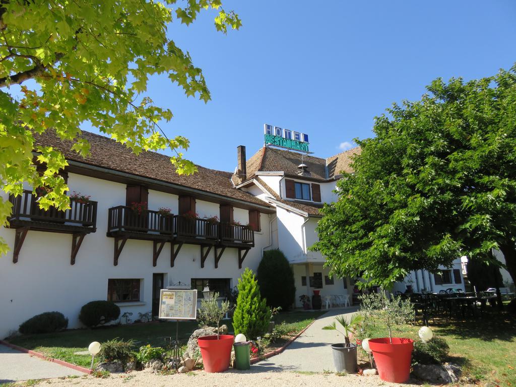Hotel Restaurant Le Traineau Clelles エクステリア 写真