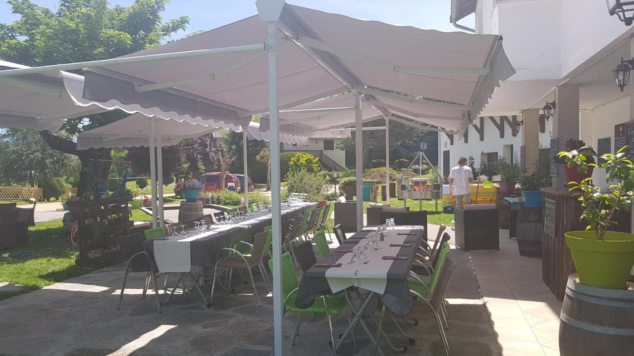 Hotel Restaurant Le Traineau Clelles エクステリア 写真